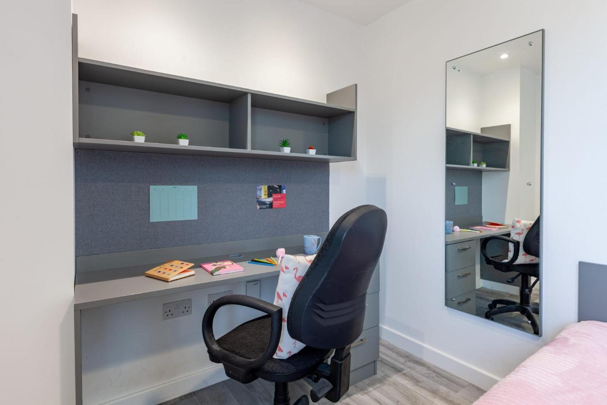 For Students Only Cosy And Private Ensuites At Oldway Centre In Apartment *